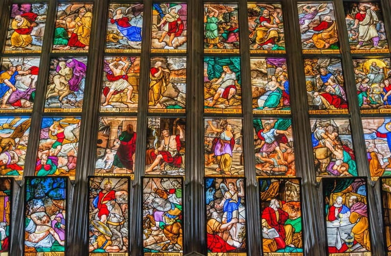 Milan: Skip-the-Line Duomo & La Scala Museum Guided Tour - What to wear in the Duomo (this is not optional)