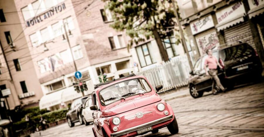 Milan: Slow Tour by Vintage Red Fiat 500 (1 hour, 1 stop) - Meeting at Belgiojoso Royal Villa and getting the timing right