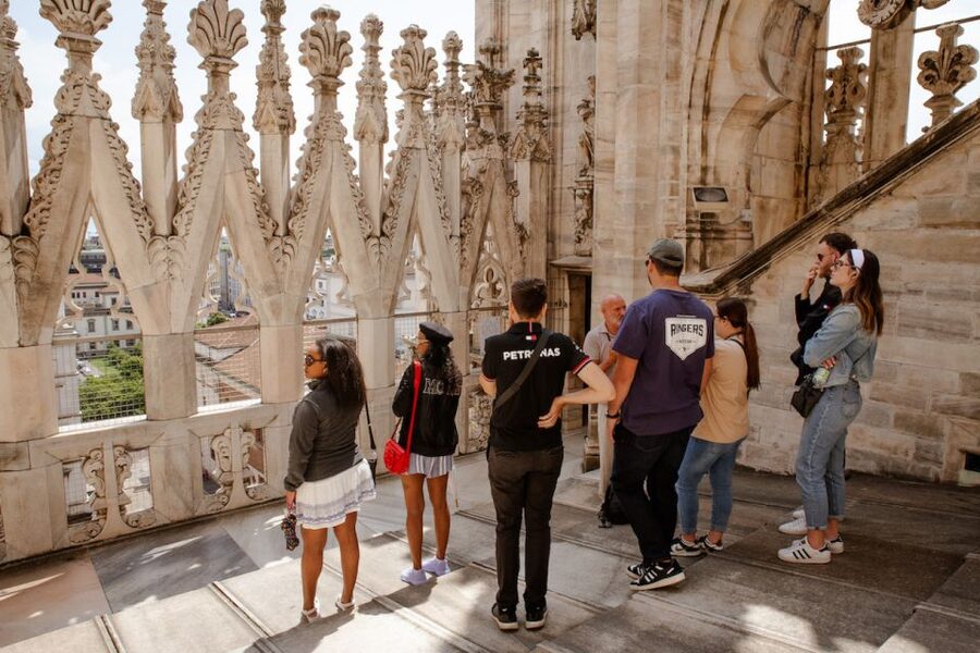 Milan: Small-Group Milan Cathedral & Terrace Tour - Guides: why the tour gets remembered