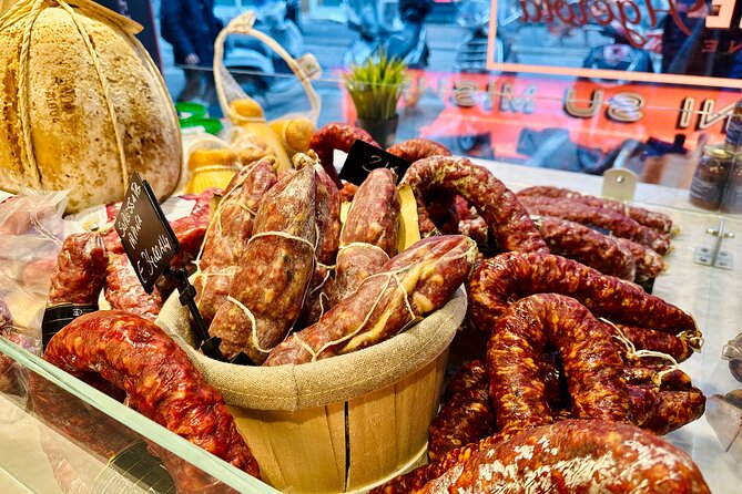 Milan Street Food Tour and City Sightseeing with Local Guide - Where the tour starts: San Maurizio’s frescoes and a famously old pipe organ