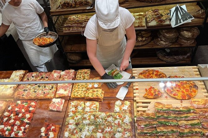 Milan Street Food Tour -Italian Food Experience by Do Eat Better - Via Dante Pizza Slice: The Most Classic Milan Test