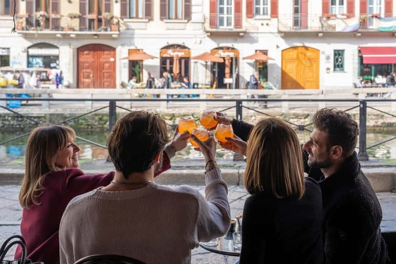 Milan: Sunset Navigli Food and Drinks Tour with a Local - Stop 1: the first bar aperitivo (cocktails to kick off the pace)