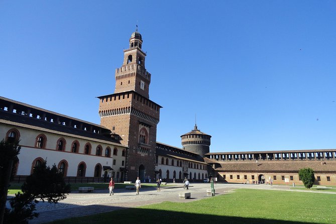 Milan The Last Supper and Vintage tram tour in Milan - Sforza Castle area and the Arch of Peace: history with real city context