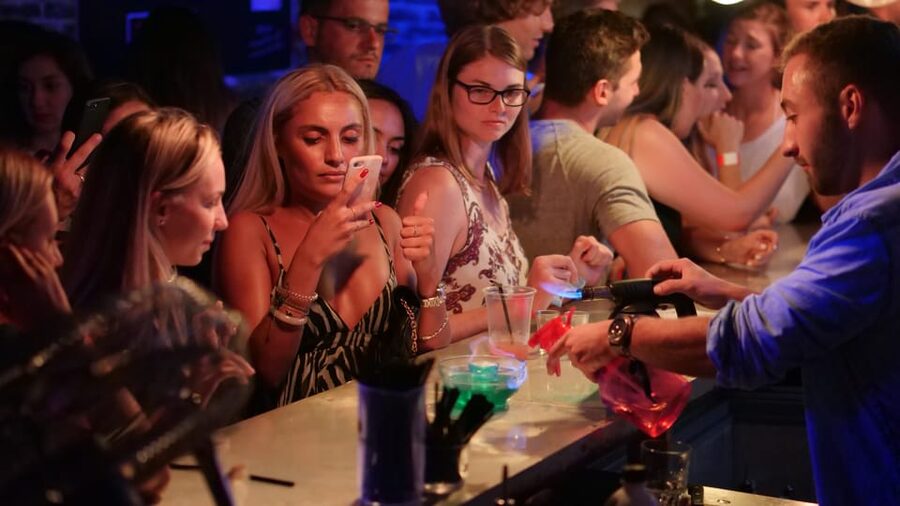Milan: Ultimate Bar Crawl with Shots and VIP Club Access - The Dance Floor Finale: Party Time After the Bar Stops