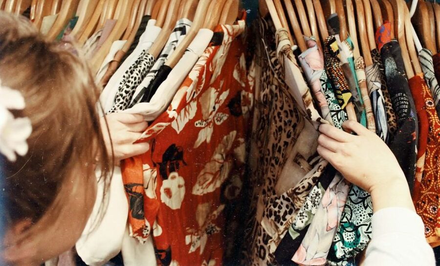 Milan: Vintage Shopping Tour - Secondhand shopping in Milan: what makes this tour feel different