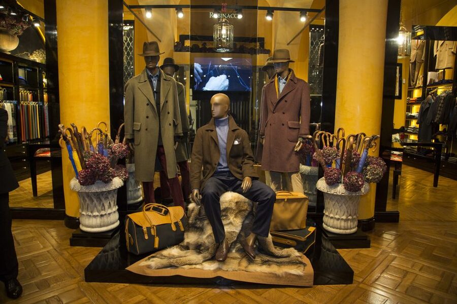 Milan: Walking Fashion Tour - Why this 90-minute fashion walk feels worth it