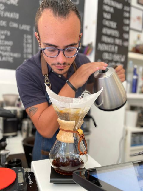 Milano: Degustazione caffè di qualità dalla moka al filtro - A 2-Hour Milano Coffee Lesson With Moka, V60, and Chemex