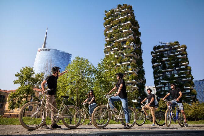 Miles and smiles /// Milan's ride - Why This Milan Bike Loop Works So Well