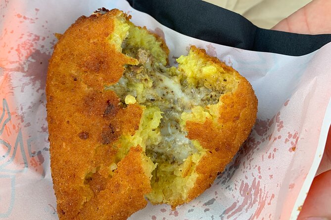 NO DIET CLUB - Best Food Tour in Milan ! - The Food Lineup: Cannoli, Thin-Crust Pizza, Gelato, and More