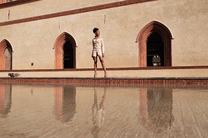 One hour of photo shooting in the center of Milan - From Central Streets to Castello Sforzesco: More Than the Big Names