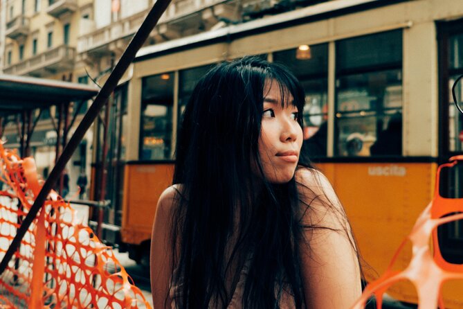 One hour of photo shooting in the center of Milan - Posing, Timing, and Crowd Control: What the Photographer Actually Does