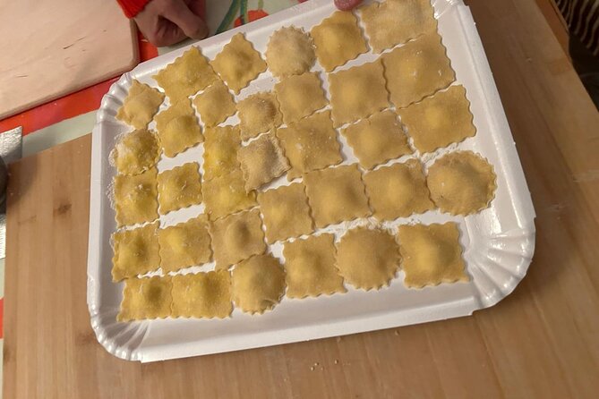 Pasta and Tiramisu join our cooking class - Logistics that actually matter (and how to plan your evening)