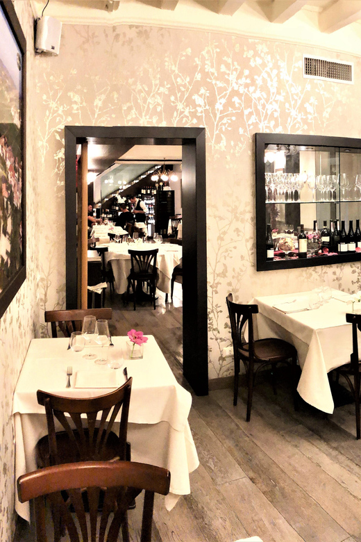 Piedmontese dinner in Milan all included - The Menu Run-Through: 5 tastings, Barolo risotto, braised beef, bonet