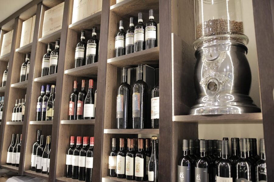 Piedmontese dinner in Milan all included - Finding Alla Cucina delle Langhe near Porta Garibaldi