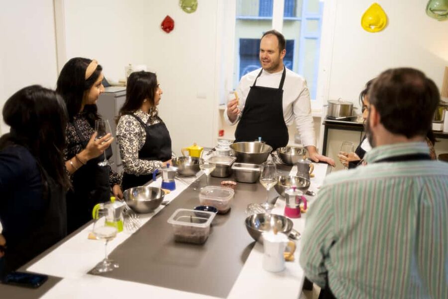 Pizza and Tiramisu Cooking Class with Wine in Milan - Key highlights to know before you go
