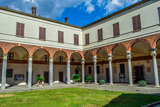 Private Best of Milan Guided Tour with Duomo, La Scala Theatre and Sforza Castle - Castello Sforzesco from the Courtyard: What You Gain by Not Rushing