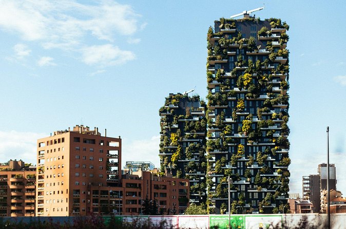 Private City Kickstart Tour: Milan - How the tour actually feels: private pace, guide-driven answers