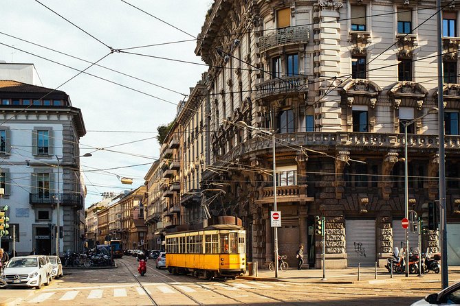 Private City Kickstart Tour: Milan - Pinacoteca di Brera in 45 minutes: art, but with breathing room