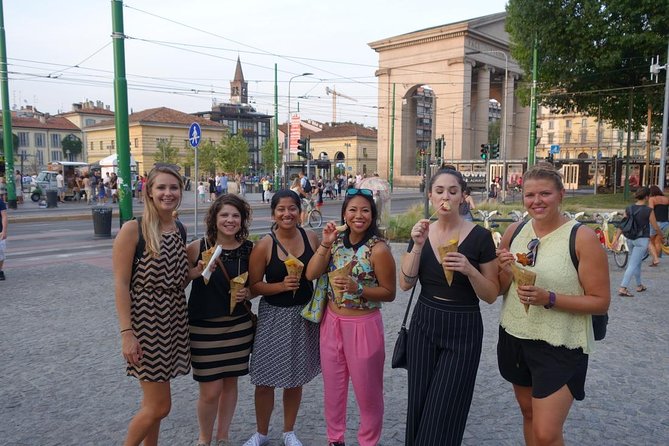 Private Milan Food Walking Tour of Brera - The spritz and aperitivo finish: why this isn’t a throwaway stop