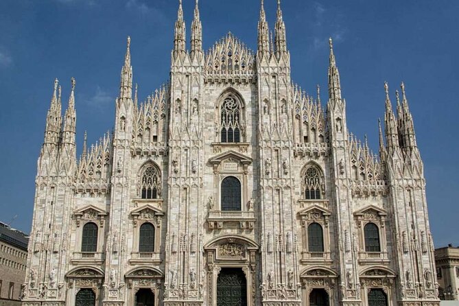 Private Milan Photo Walk with Professional Photographer - The photo results: professional edits plus real posing help