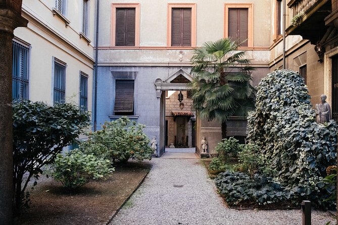 Private Milan Street Photography Walking Tour with an Artist - Ticinese: murals, cafes, and the kind of street scene you can’t fake