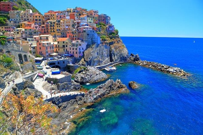 Private Tour of the Cinque Terre from Milan - Monterosso Old Town Again: Finish With the Town Feel