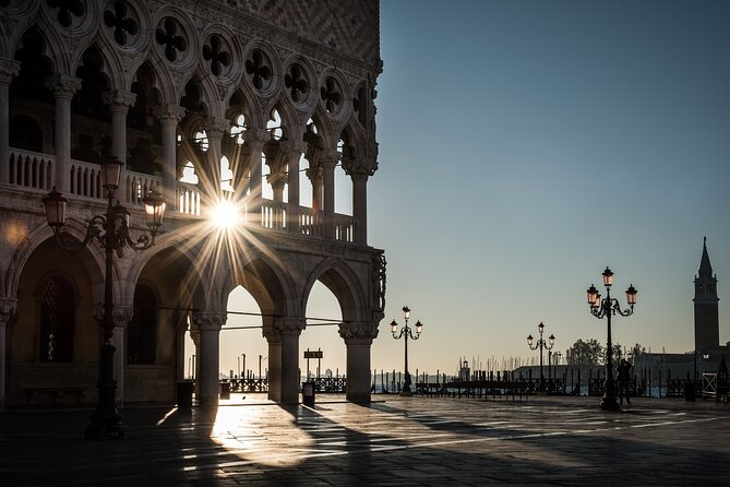 Private Transfer from Milan to Venice with a 2h Stop in Verona - Piazza delle Erbe: how to use your full 2 hours