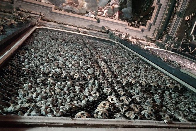 Secret Milan tour & Appetizer with its delicatessen - Cà Granda and St. Anthony: Renaissance Milan beyond the obvious stops