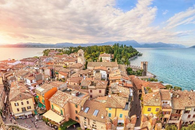 Sirmione & Verona, Lake Garda, tour from Milan - What Giorgio’s guide style means for your day