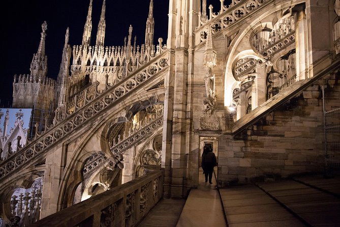 Skip The Line: Best Of Milan Tour With Last Supper & Milan Duomo - Milan Duomo inside: what you’ll focus on and how to dress