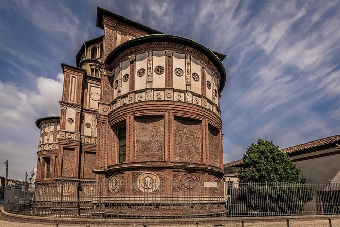 Skip the Line: Last Supper Tour in Milan - Headsets and group size: hearing the guide without shouting over everyone