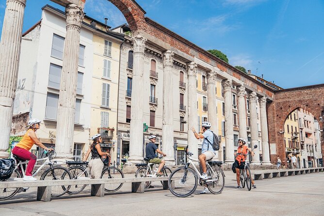 Small-group Milan Highlights e-Bike Tour - Duomo square and Galleria Vittorio Emanuele II: your two biggest “I’m in Milan” hits