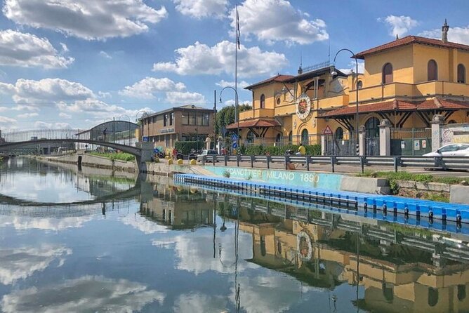 Sunset Navigli Boat Tour in Milan with Optional Aperitivo - Price and what 50 minutes really buys you