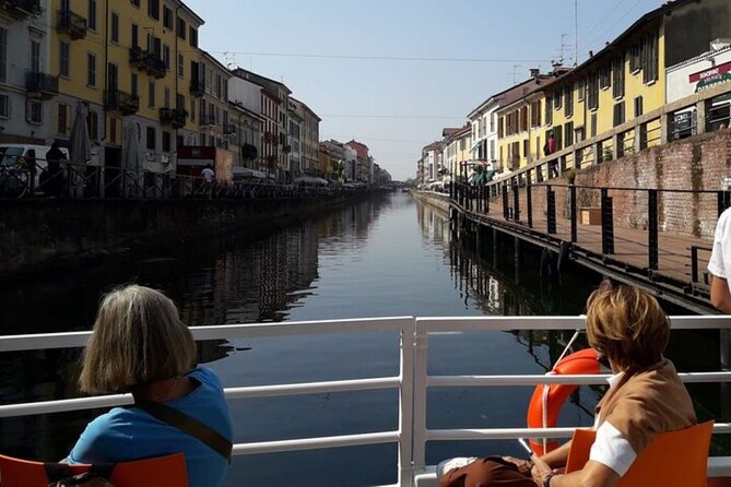 Sunset Navigli Boat Tour in Milan with Optional Aperitivo - Getting on the boat at Alzaia Naviglio Grande