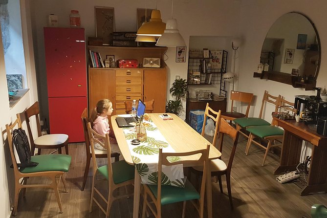 The Art of Making Pizza-Cooking Class in Unique Location with Italian Pizzachef - Chef Vittorio and Letizia: Small-Group Pizza Tutoring in Plain English