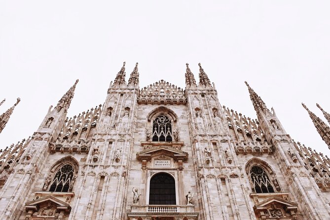 The Duomo of Milan's hidden treasures, SMALL GROUP - Getting inside fast: how the Duomo visit actually feels