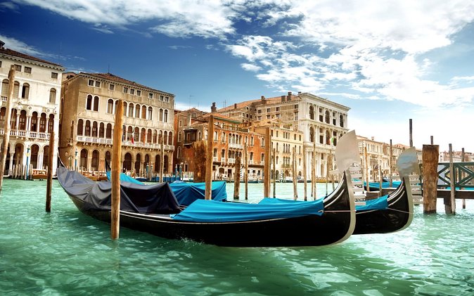 Venice Day Trip from Milan with Guided City Tour - Rialto Bridge and the Grand Canal Front Views