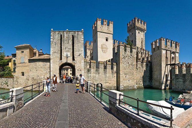 Verona & Lake Garda with Boat Cruise: Full-Day Tour from Milan - Lake Garda boat cruise: 30 minutes that change the day