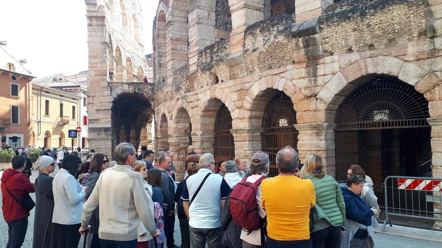 Visit of Verona and Lake Garda. Full day tour from Milan - Key things to love about this Milan → Verona → Sirmione day trip