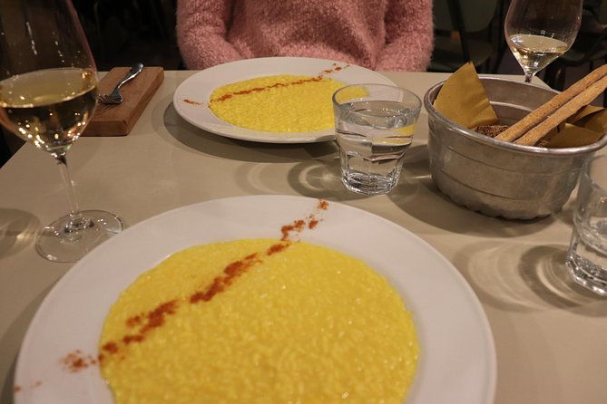 Walking Food Tour of Milan with Tastings - Stop 5: Piazza di Sant’Eustorgio and the Three Magi Link