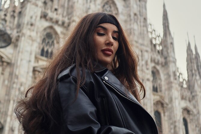 Your Fun Professional Photoshoot in Milan - Timing: Booking in Advance and Getting the Best Results